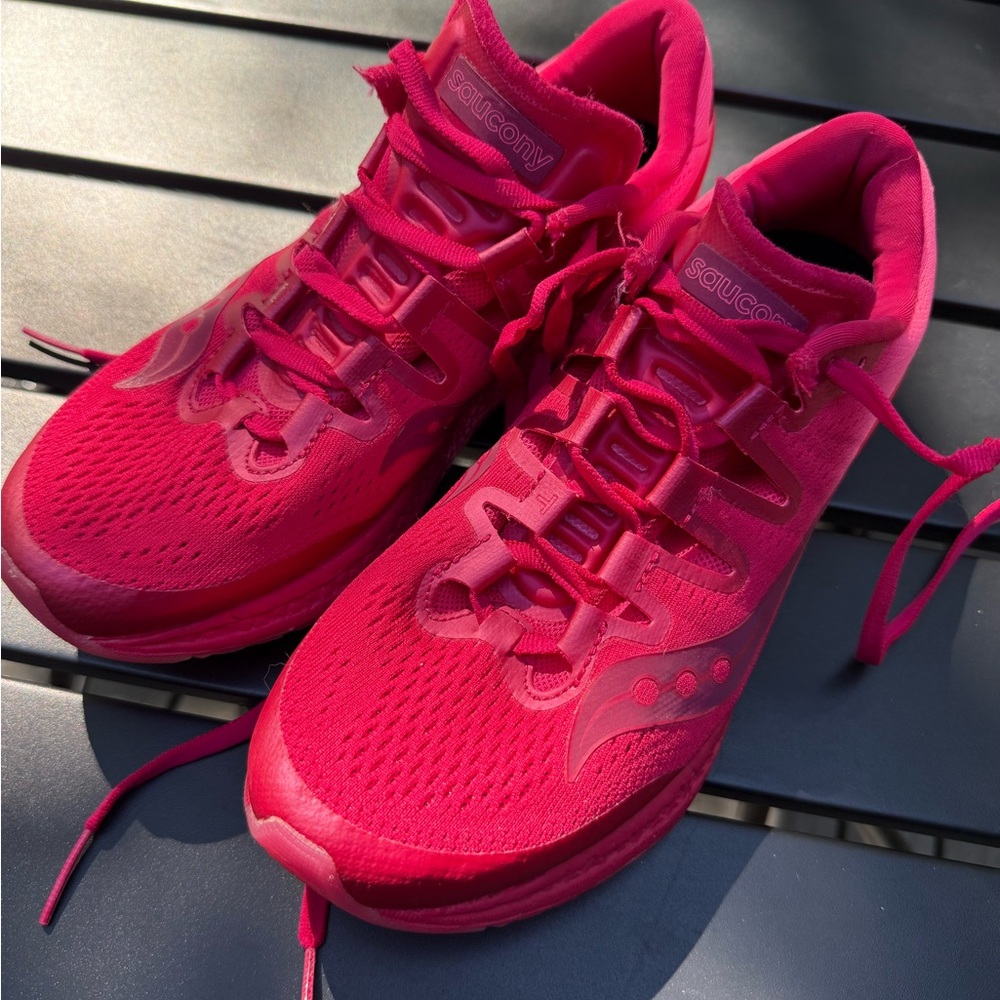 Saucony Freedom ISO Everun Women's Vibrant Pink Running Shoes, Size 8.5 - Picture 3 of 9